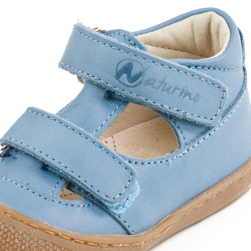 Sandale Naturino puffy bleu clair