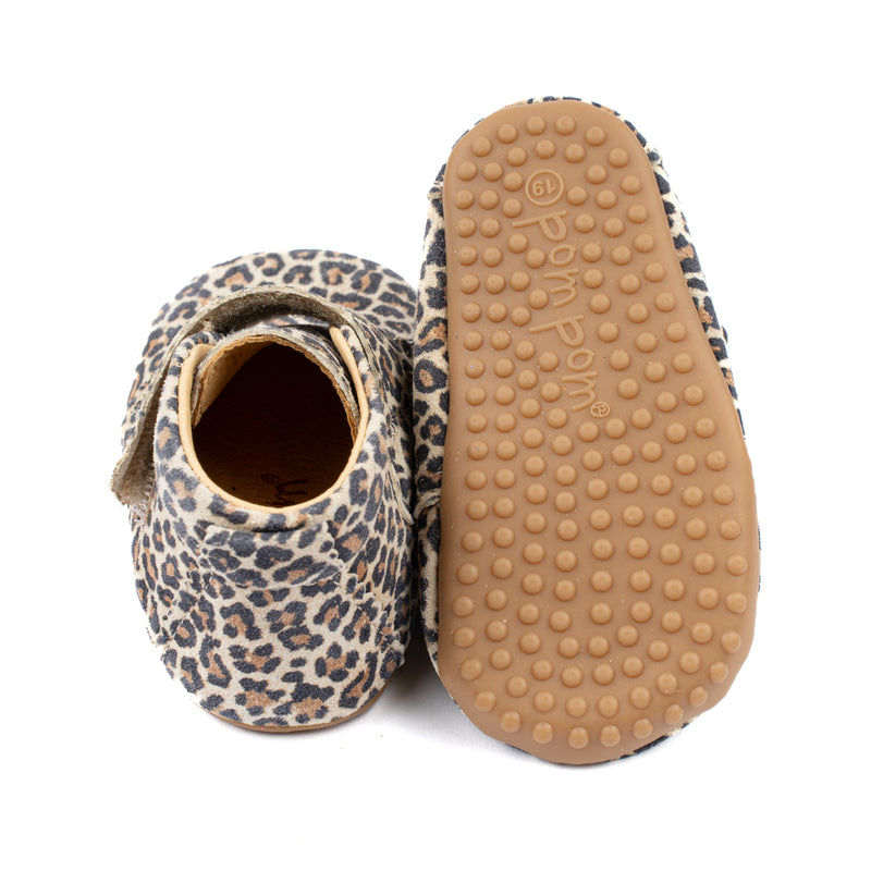 Chausson Pré-marche PomPom léopard